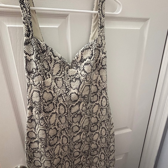 Mini Dress - Picture 1 of 3